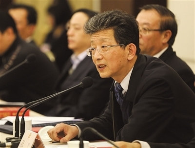 李克強：重拳治理大氣霧霾和水污染 嚴厲打擊超排偷排者