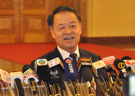 “十三五”期間，我國公路、機場建設和快遞業發展將重點向中西部傾斜。