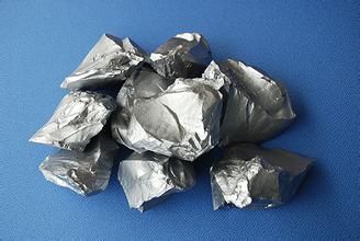 前三季度多晶硅產量同比增近30% 光伏產業發展迎新拐點
